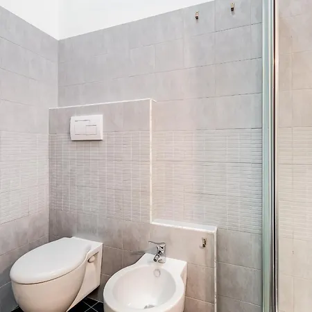 Bdc - Kingdom 5-bdr In Termini