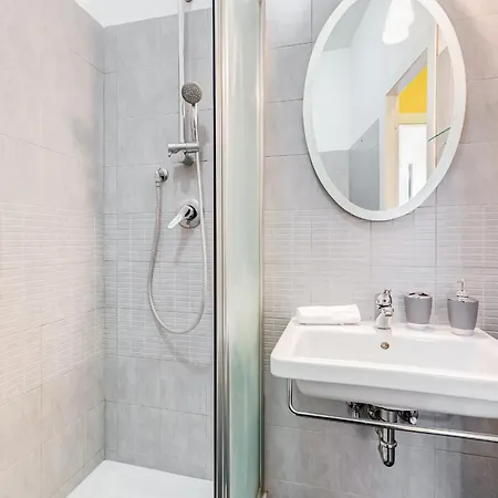 Apartment Bdc - Kingdom 5-bdr In Termini