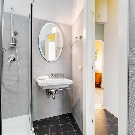 Bdc - Kingdom 5-bdr In Termini Appartement *